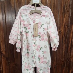 🆕️ Chickpea 2pc  Fleece footies